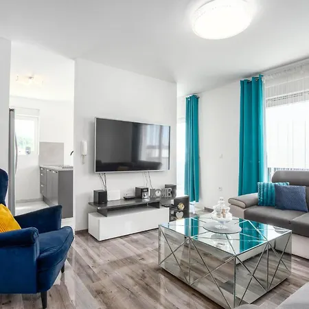 Apartamento Lovely In With Wifi *
